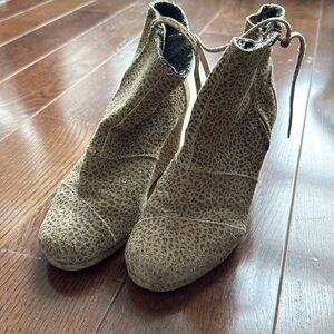 Cheetah leopard high heel bootie